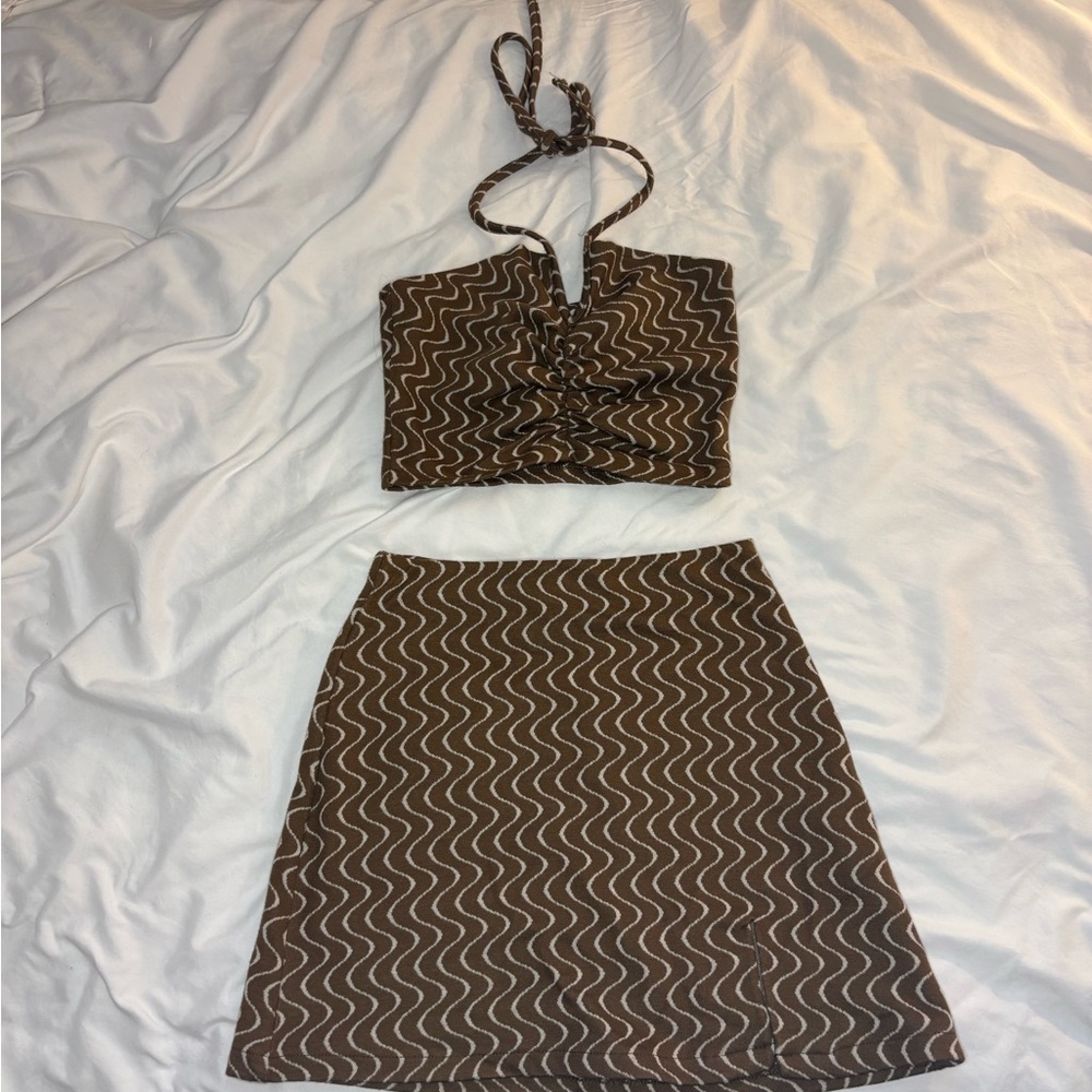 Pull&Bear Brown Wave Pattern Skirt Set